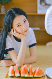 360摄像头偷拍住宅夫妇